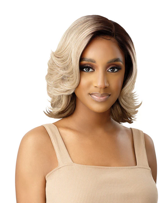 Outre Synthetic HD Transparent Lace Front Wig - ALISTAR